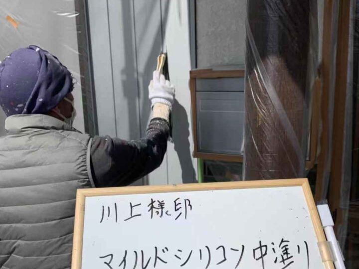 マイルドシリコン中塗り作業中