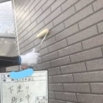 外壁塗装 下塗り施工中