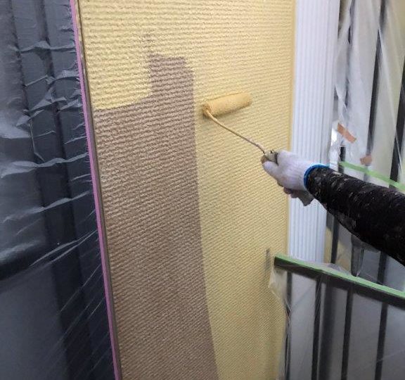 外壁塗装 中塗り