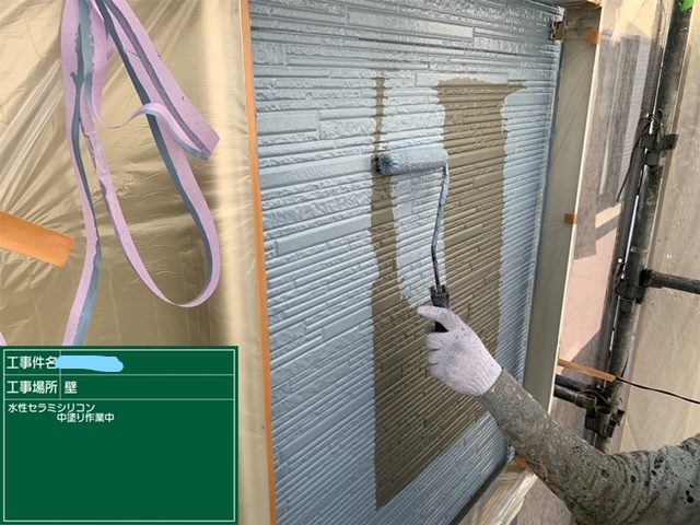 外壁塗装 中塗り