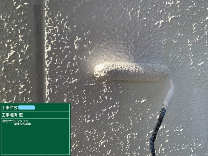 外壁塗装 中塗り