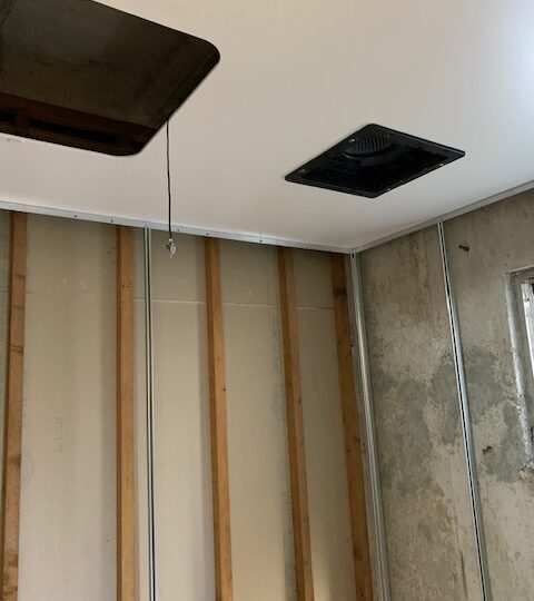 天井・壁の設置