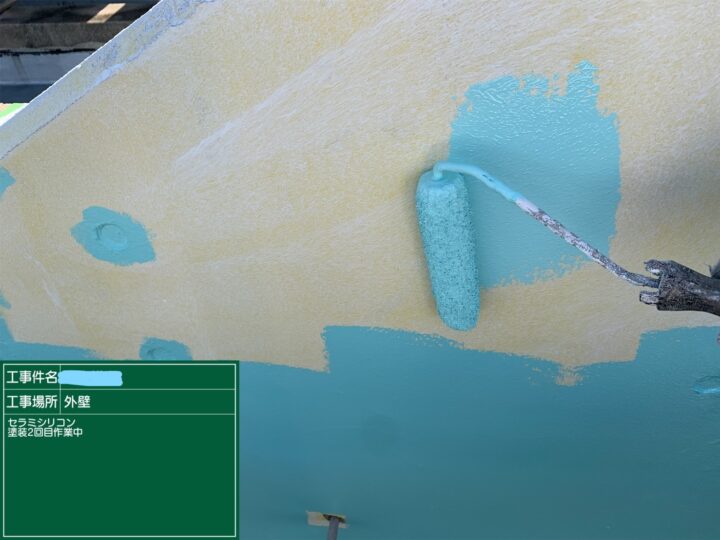 外壁塗装 中塗り