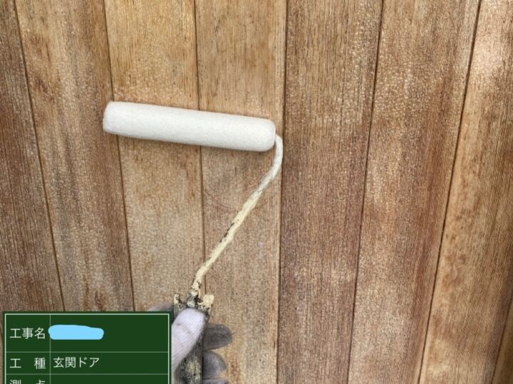 玄関ドア 下塗り