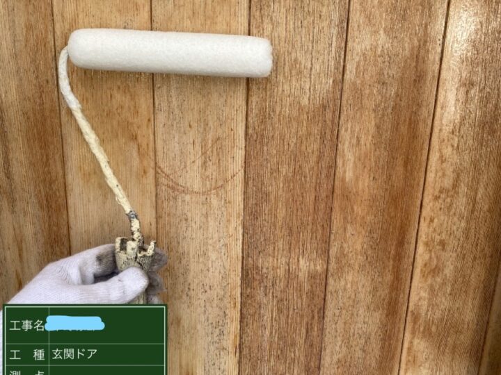 玄関ドア 中塗り