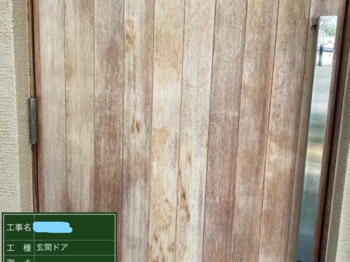 玄関ドア 下塗り