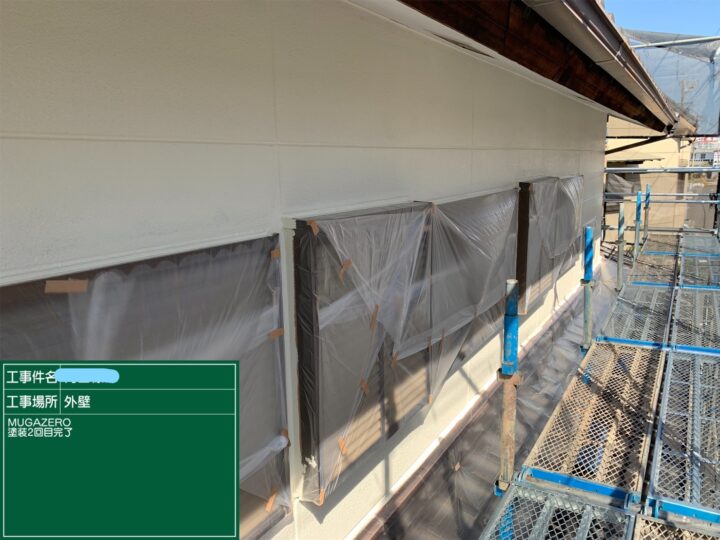 外壁塗装 中塗り