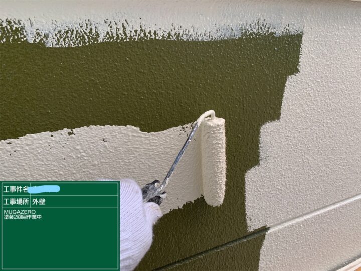 外壁塗装 中塗り
